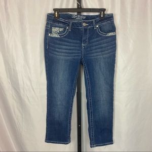 Love Indigo Embellished Pocket Cropped Jeans, size 6